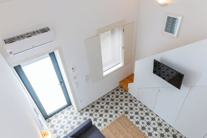Room 4 of 48