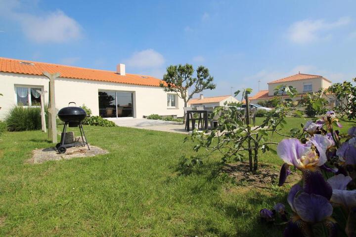 Maison indépendante avec jardin et BBQ 3 chambres, proche des oiseaux du Marais - FR-1-426-95