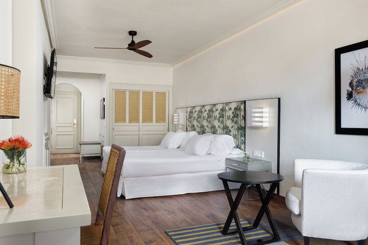 Room 18 of 62