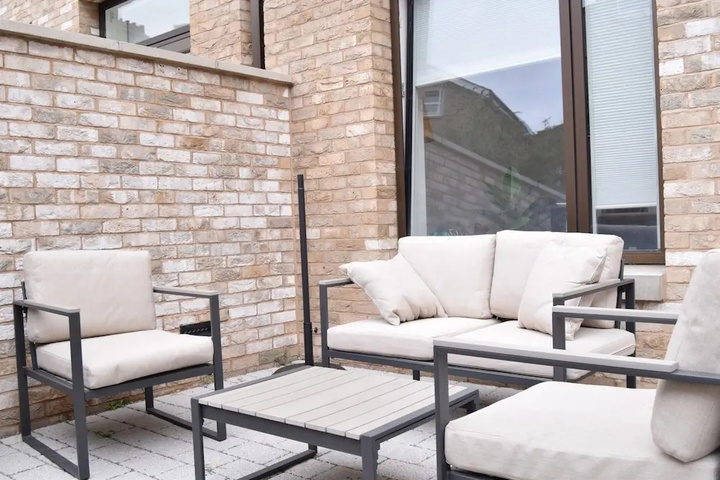 Terrace/Patio 7 of 16