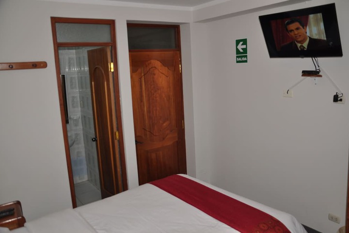 Room 12 of 28