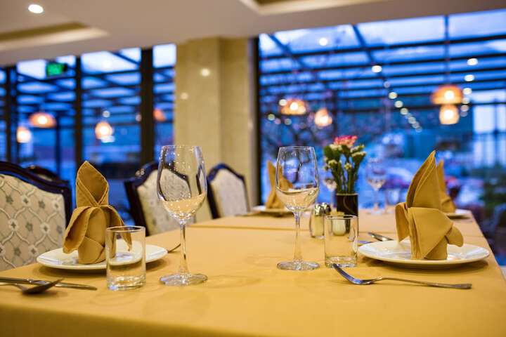Dining 98 of 109