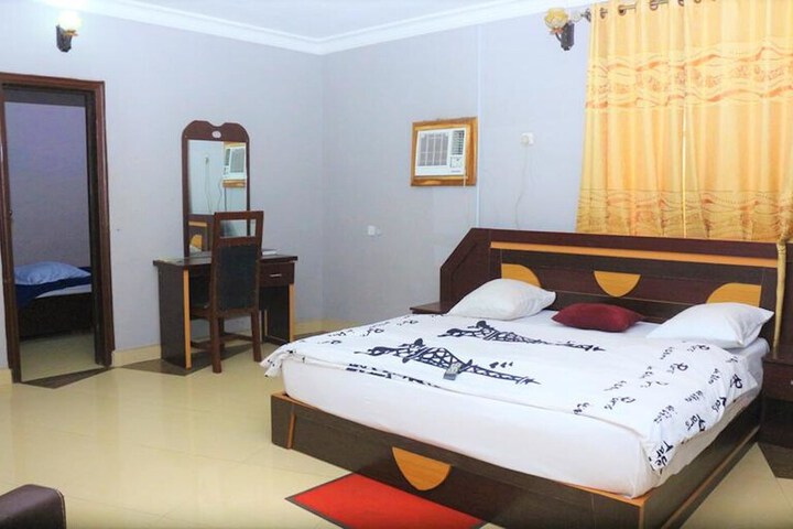 Room 25 of 26