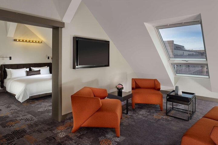 Room 14 of 79