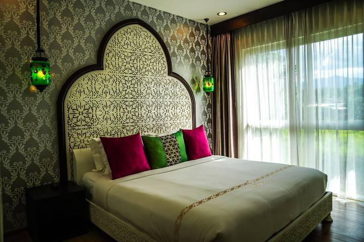 Room 8 of 20