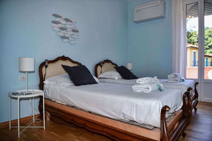 Room 5 of 37