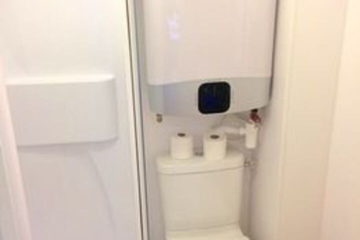 Room 5 of 112