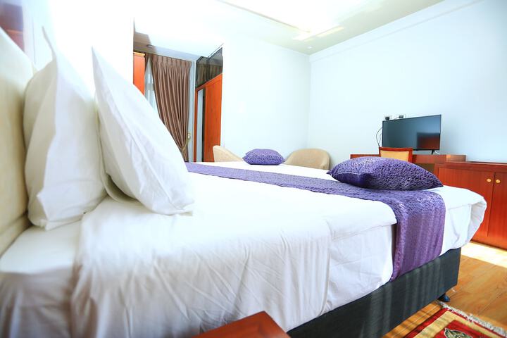 Room 6 of 31
