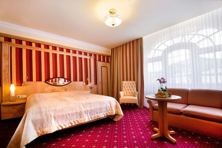 Room 8 of 55