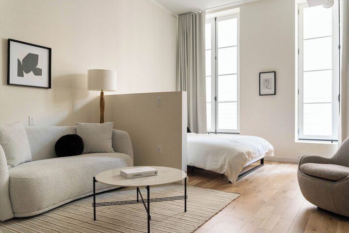 Room 14 of 80