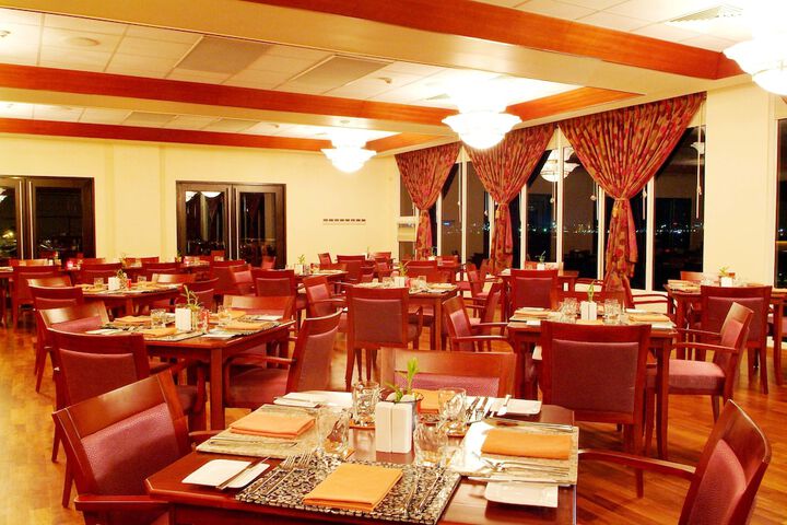 Dining 54 of 69