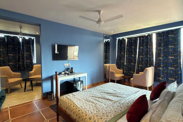 Room 46 of 89