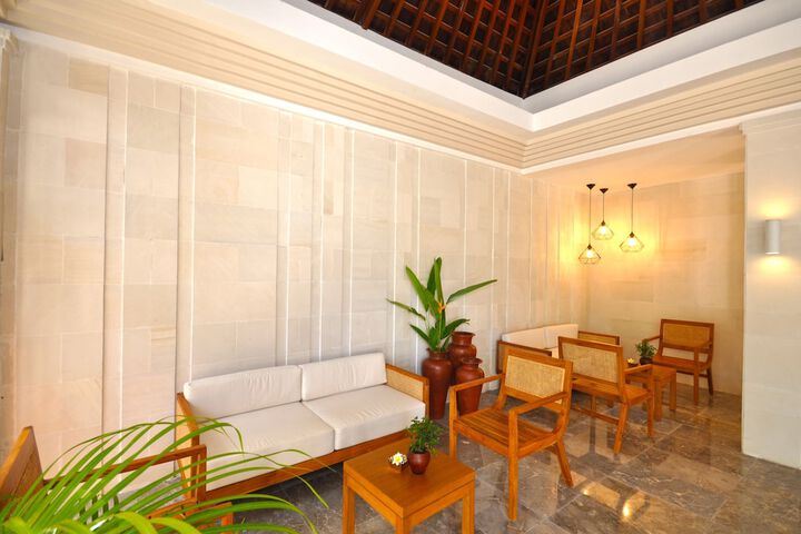 Hotel Interior 4 of 108