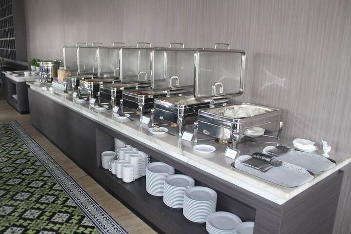 Breakfast/Coffee Service 34 of 43
