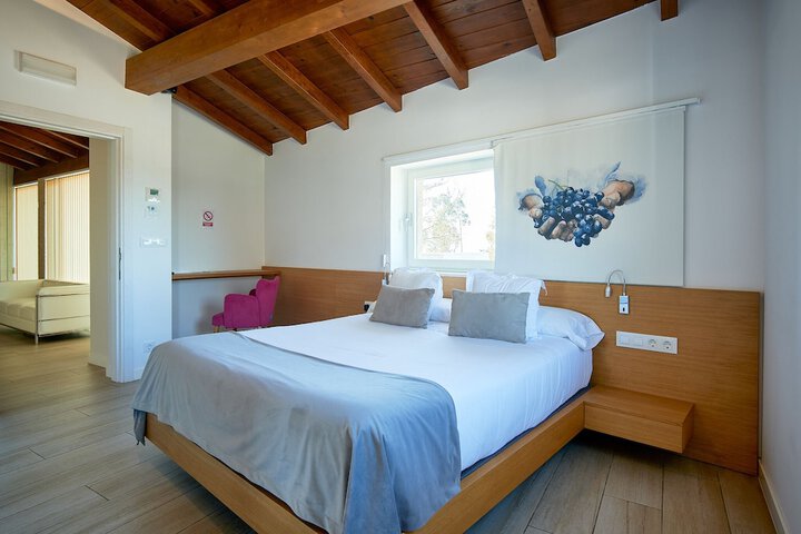 Room 10 of 43