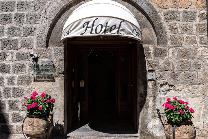 Hotel 16 of 16