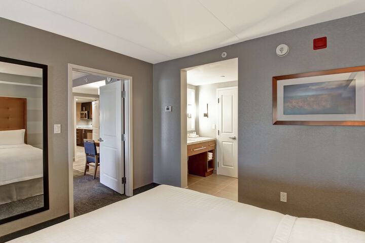 Room 18 of 60
