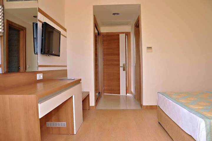 Room 32 of 109