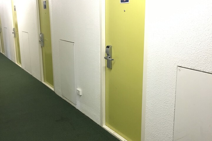 Ballroom/Hall 27 of 32