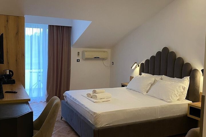Room 62 of 132