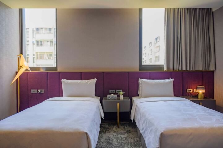 Room 21 of 36