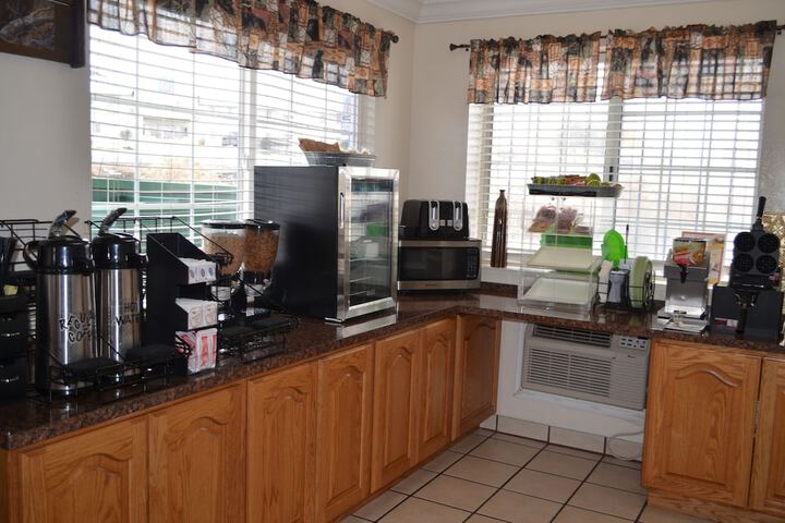 Breakfast/Coffee Service 23 of 29