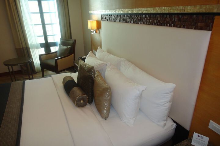 Room 28 of 128