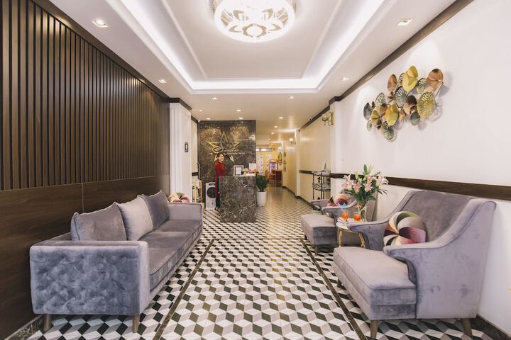 Hotel Interior 4 of 42
