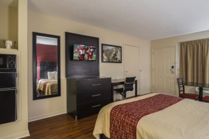 Suite 24 of 47