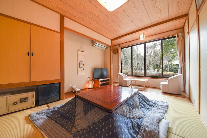 Room 15 of 119