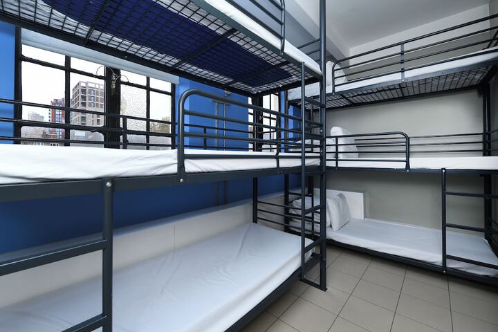 Room 57 of 98