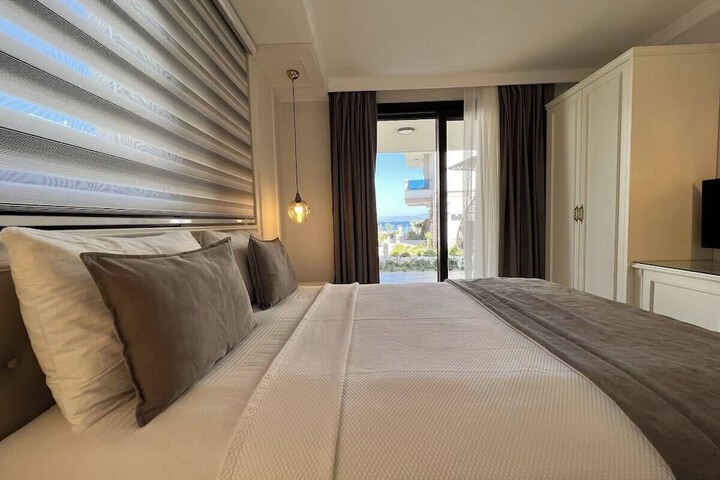 Room 109 of 177