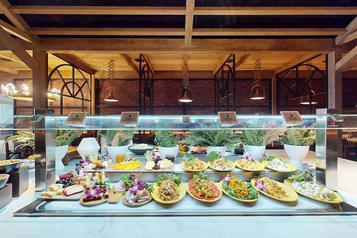Dining 158 of 271