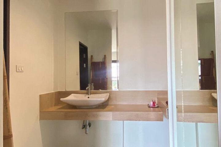 Room 54 of 78
