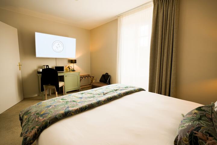 Room 5 of 60