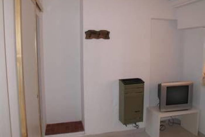 Room 17 of 20