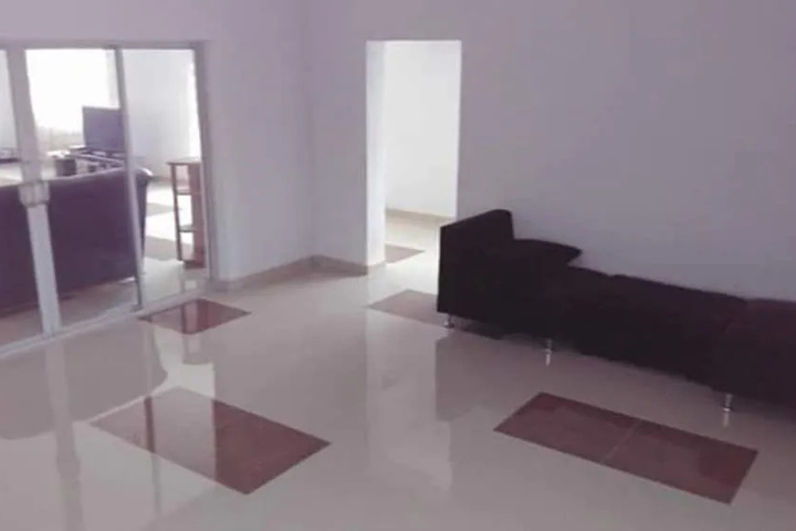 Room 2 of 8