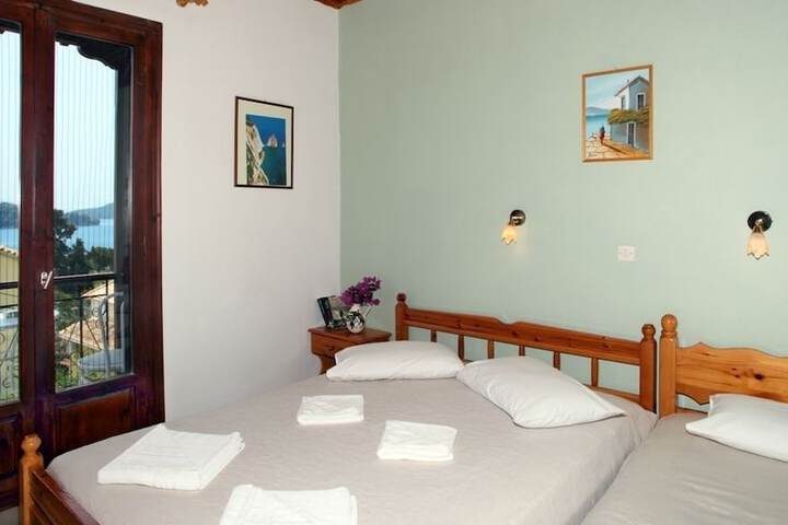 Room 14 of 40