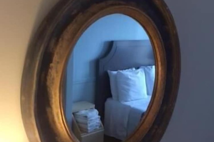Room 13 of 49