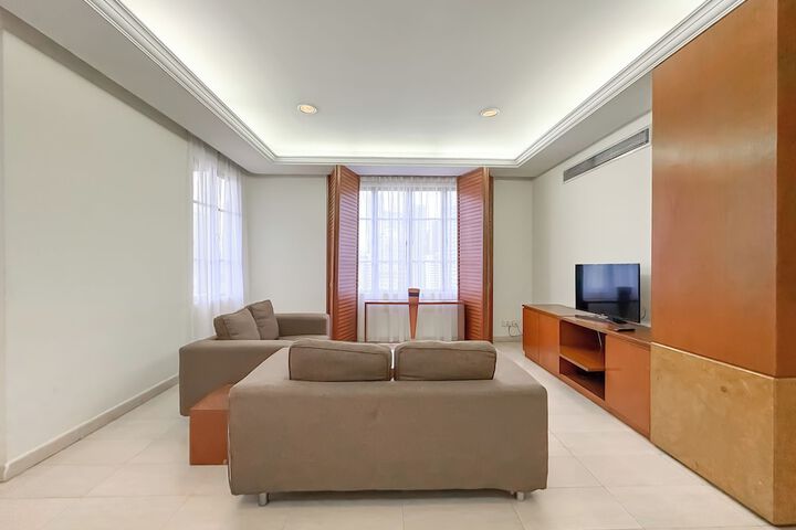 Room 21 of 61