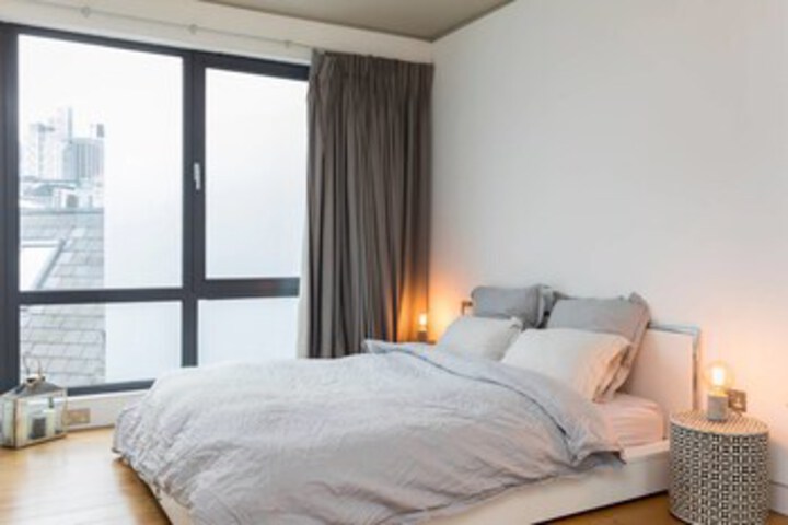 Room 6 of 20