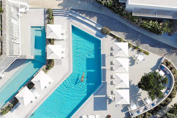 Relux Ios Hotel
