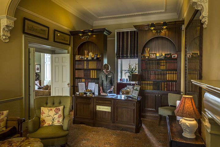 Guest Lobby
