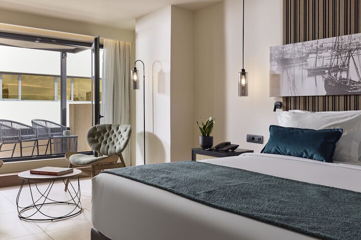 Room 45 of 103