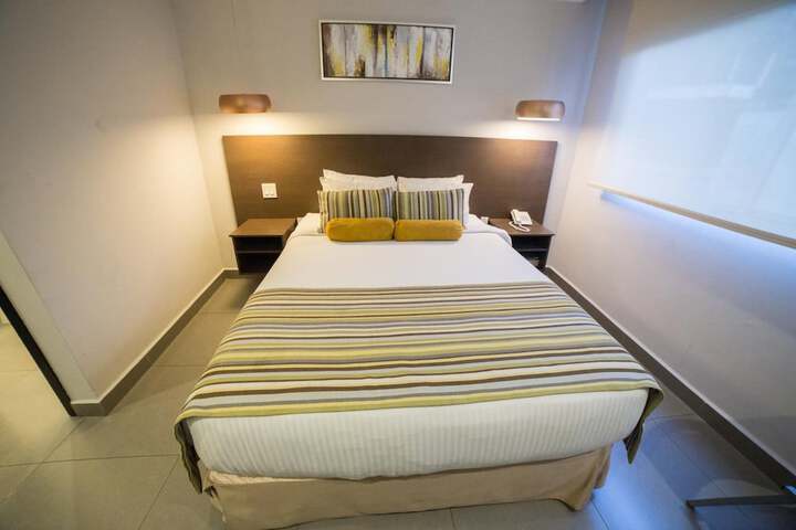 Room 27 of 58