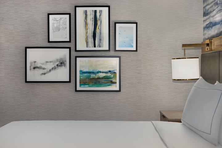 Room 10 of 94