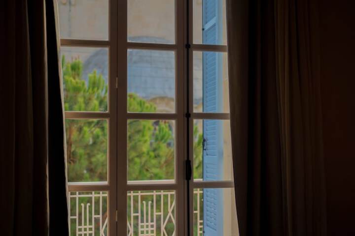 Room 15 of 85