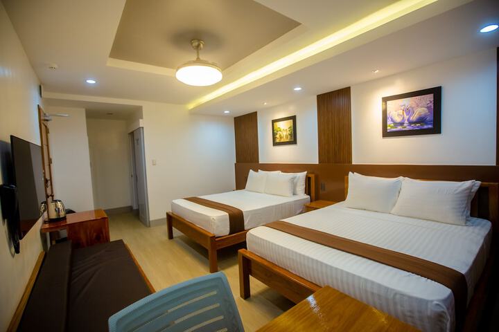 Room 2 of 72
