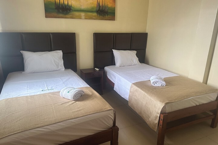 Room 9 of 17