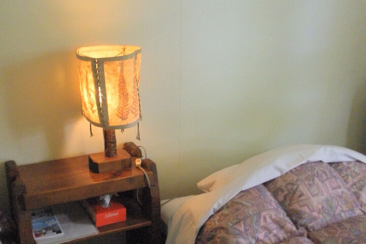 Room 4 of 128
